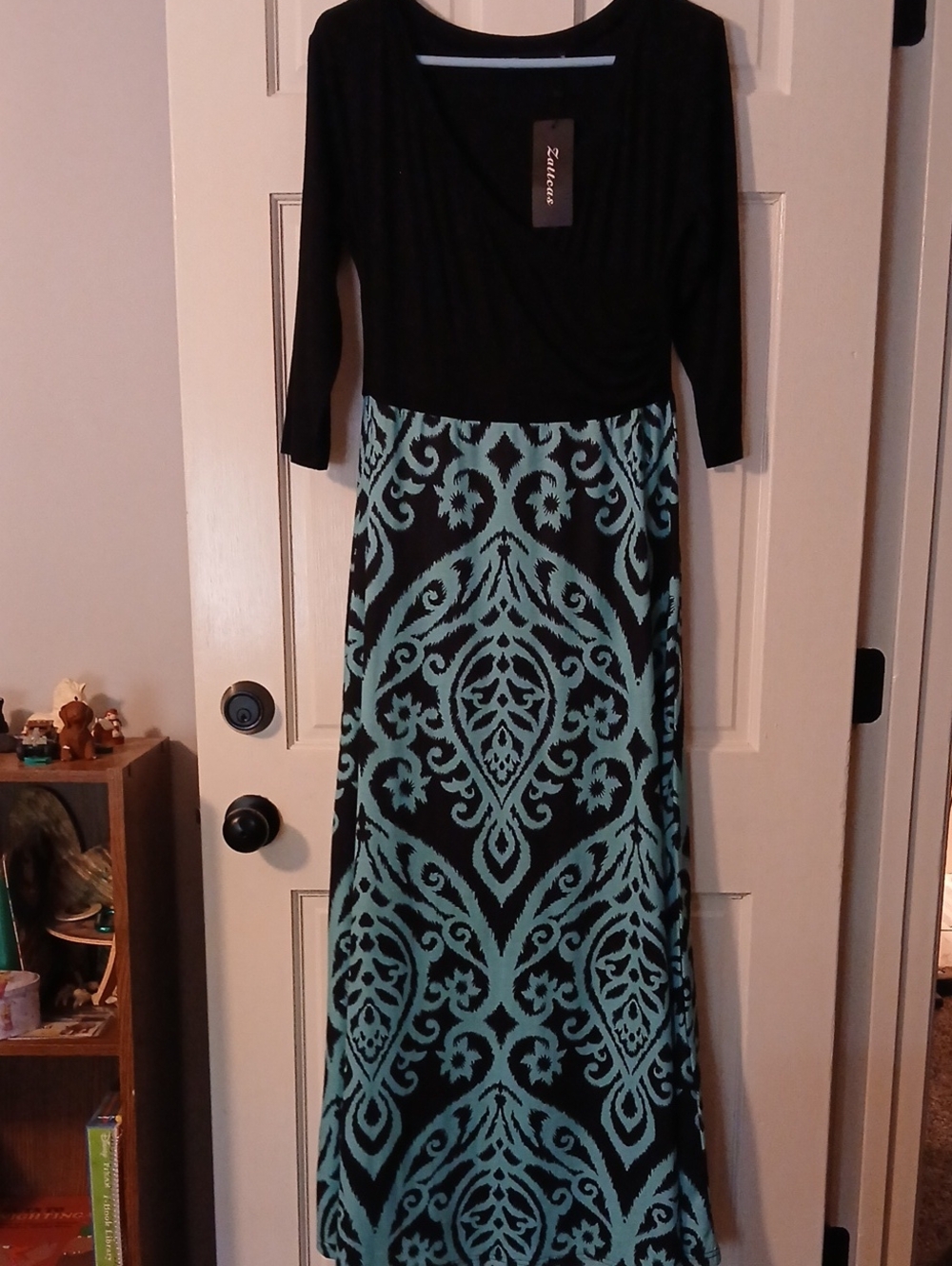 Zattcas Black & Aqua Patterned Maxi Dress